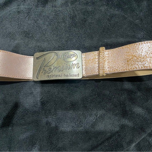 Guess Belt - Picture 2 of 3